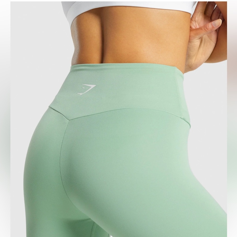 #276. Gymshark Training Leggings - Picture 10 of 16